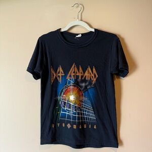 Authentic‎ 1983 Def Leppard Tour Tshirt